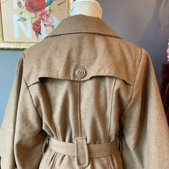 Last Kiss Cropped Trench Style Jacket - Picture 5 of 6